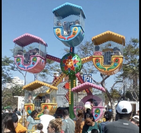 מתקן שבשבת צבעונית לילדים